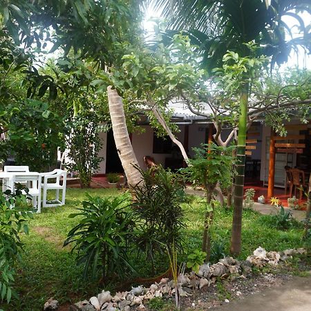 Vibushan Guest House Nilaveli Εξωτερικό φωτογραφία